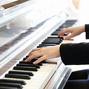音楽試験のピアノ