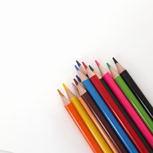 造形試験の色鉛筆